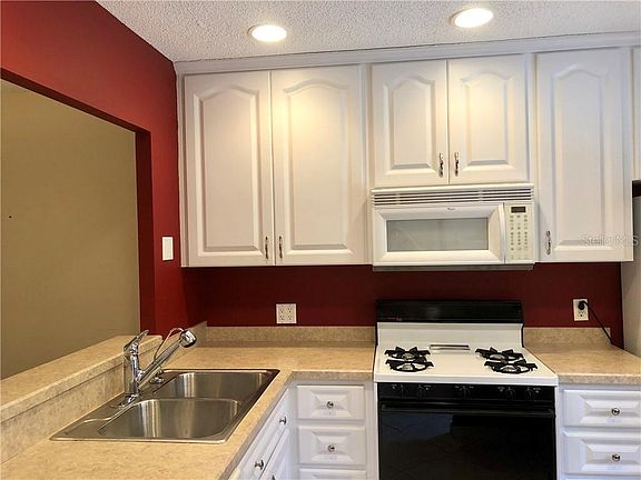 3rd image of 2974 Feather Dr #70-D