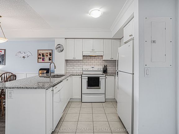 3rd image of 70 Baycliffe Cres #312