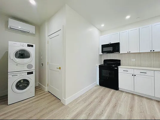 Rented by Arche Nest LLC | media 17