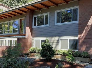 5320 SW 18th Dr, Portland, OR 97239