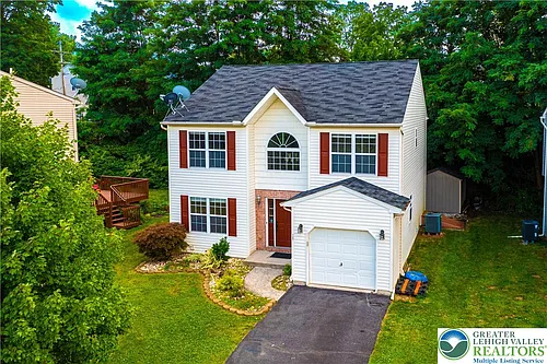 127 Highlands Cir Photo 1