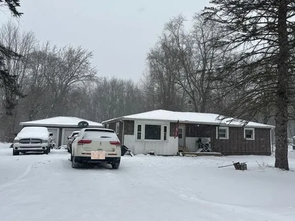 3862 Knapp Ave, Port Huron, MI 48060