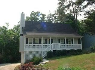 8930 Pine Tree Cir, Gainesville, GA 30506