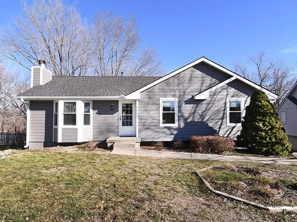 1241 Pheasant Ct, Liberty, MO 64068