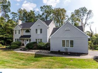 123 Heather Ln, Glen Mills, PA 19342