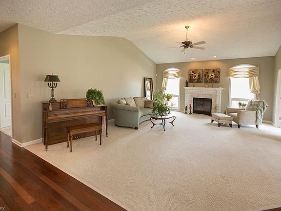 2nd image of 31920 Pondside Dr