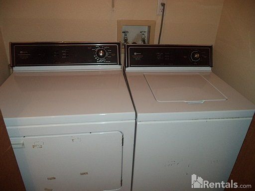 5th image of 7704 Redberry St NW