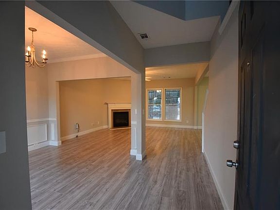 3rd image of 2206 Tullamore Cir
