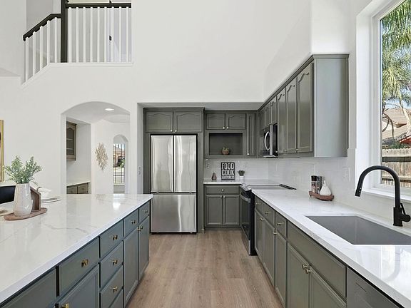 3rd image of 1508 Rose Garden Ct