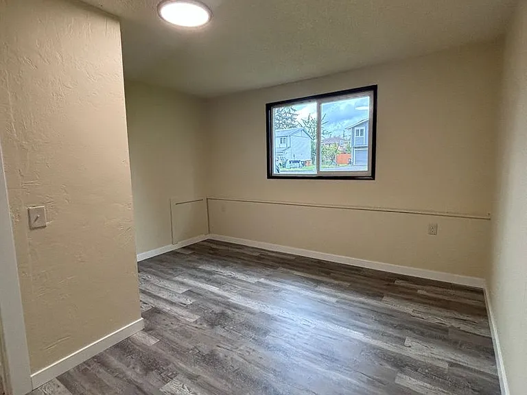 3510 55th Ave NE — Photo 17