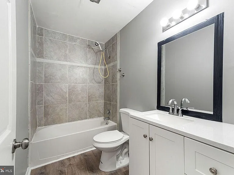 415 Hamilton Ave — Photo 13