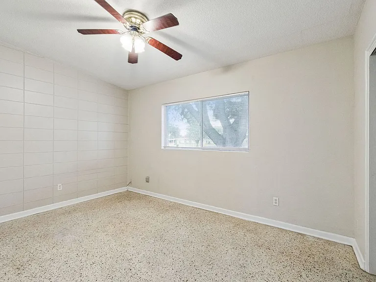 1416 Beatrice Dr — Photo 7