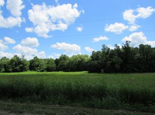 7642 Crooked Creek Rd, Lobelville, TN 37097