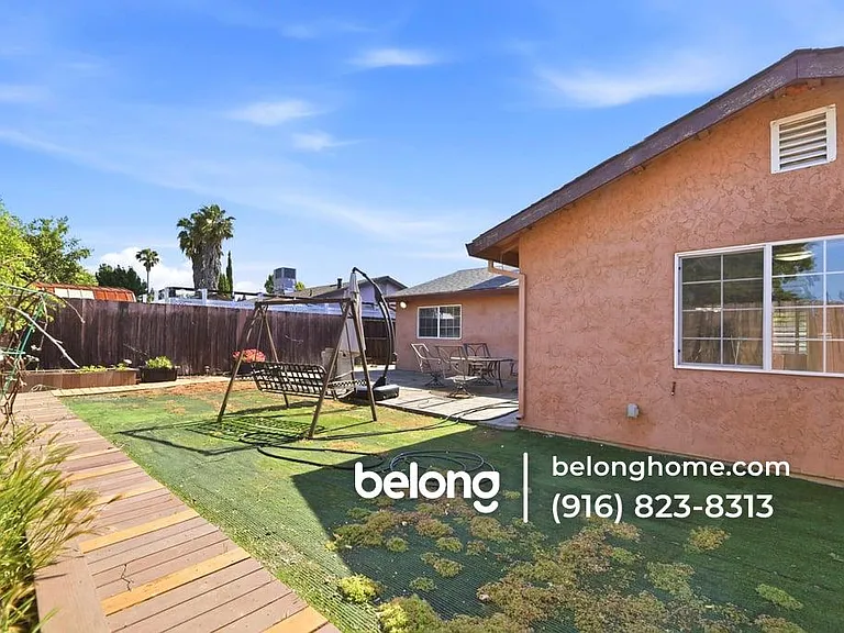 7137 Reyn Oaks Way — Photo 3