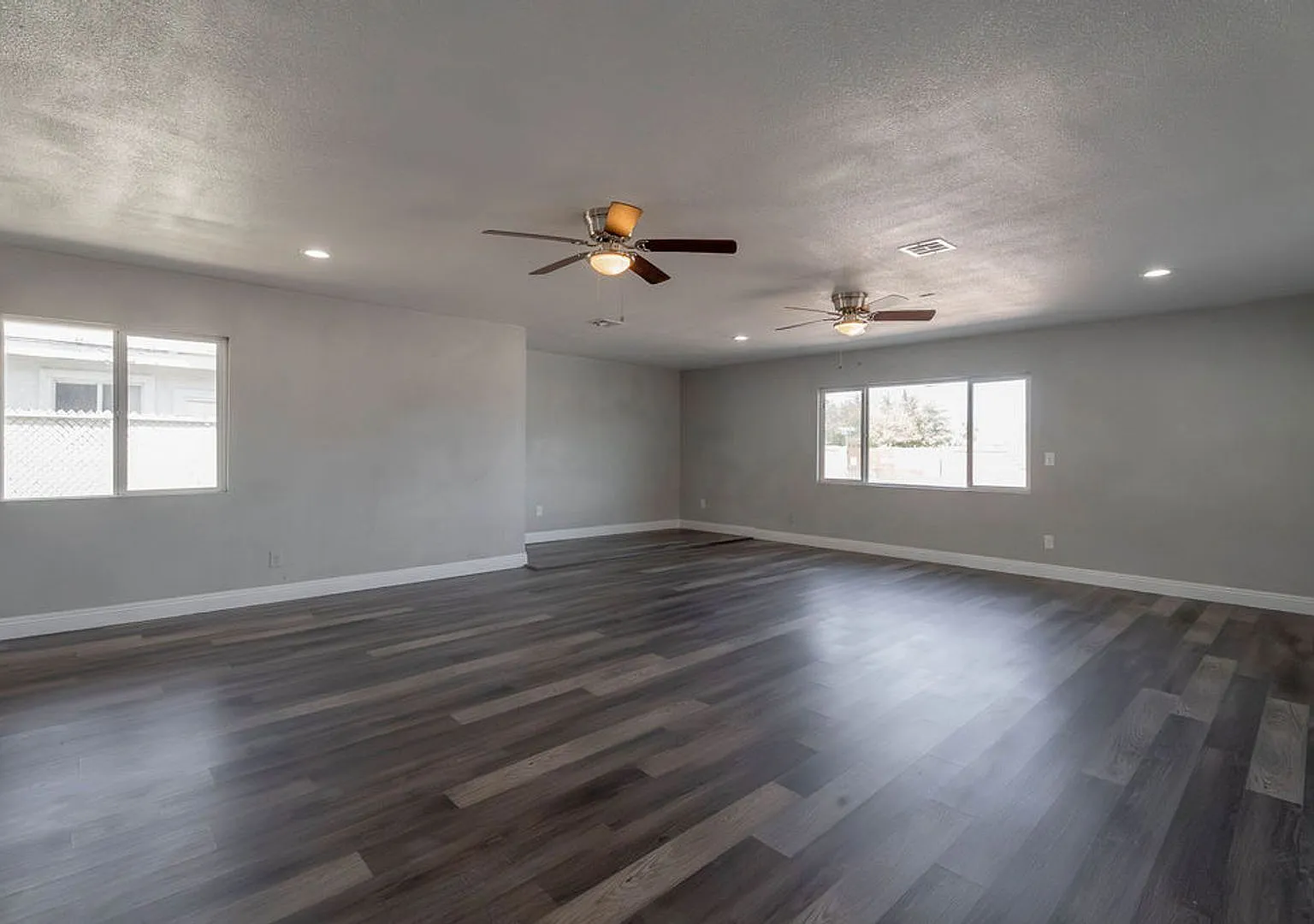 1501 North Tonopah Drive, Las Vegas, NV 89106 — Photo 2