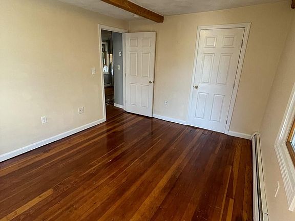 3rd image of 5 Henderson Ct #1