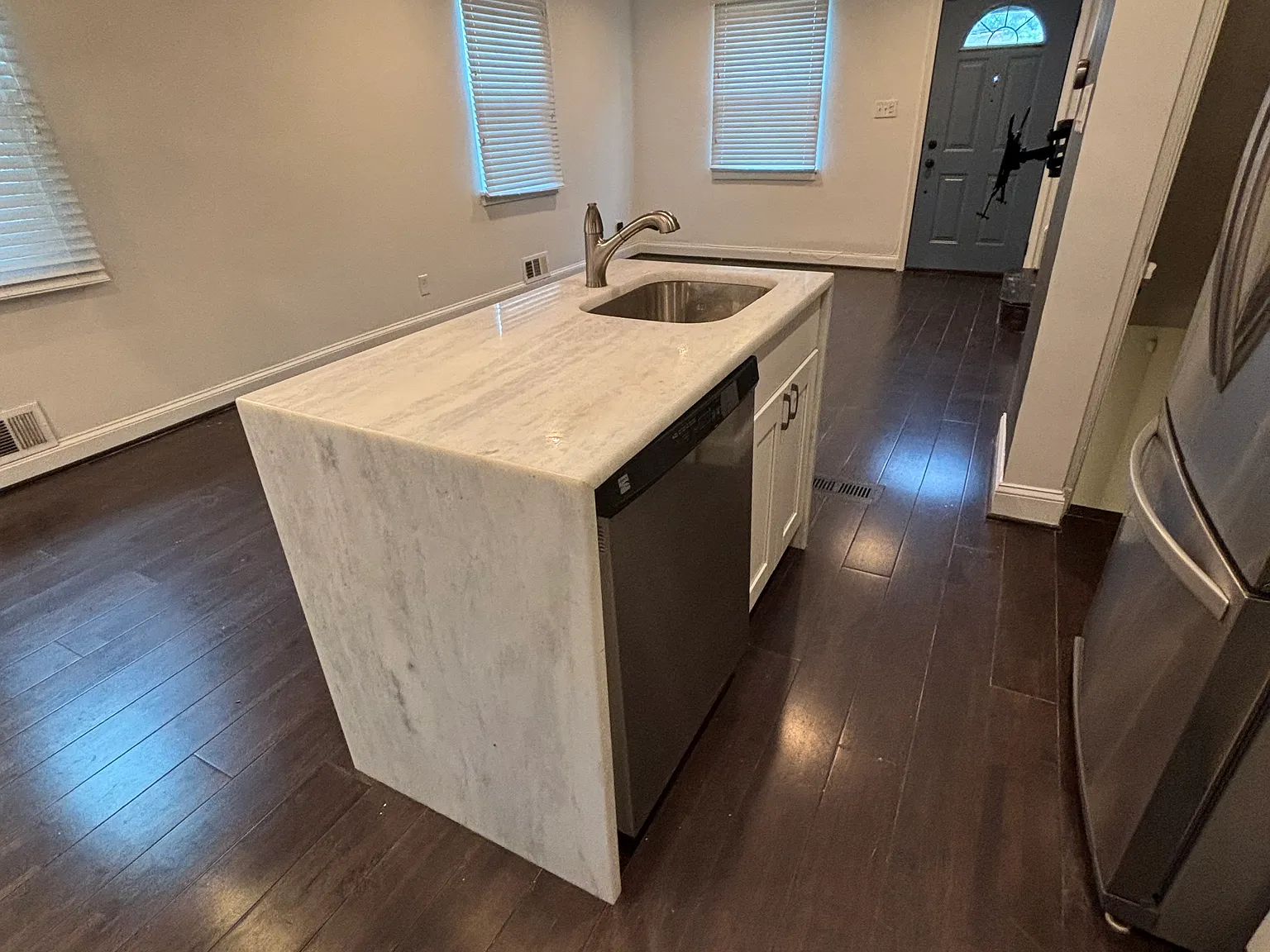 2 bed, 1150 sqft, $2,750 — Photo 4