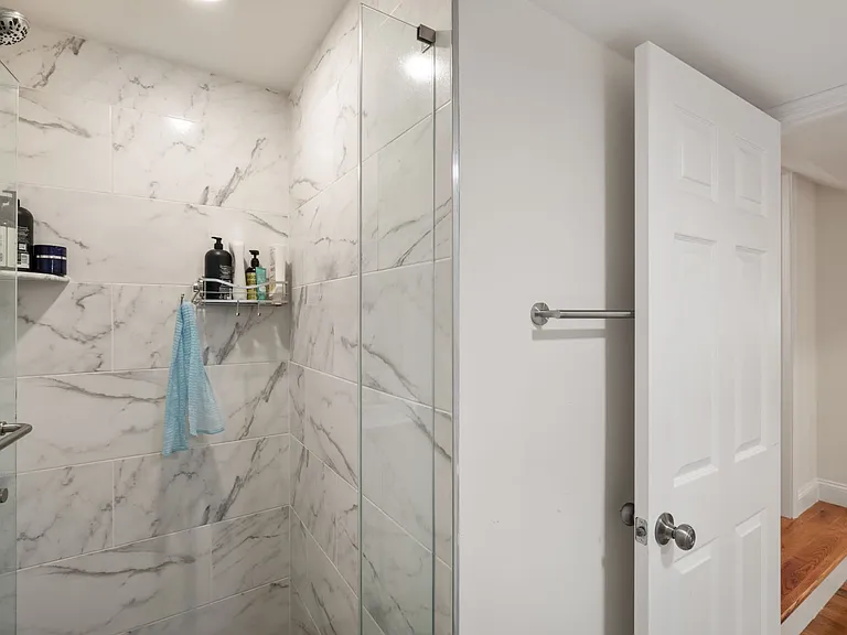 583 Main St #583 — Photo 14
