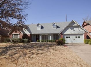 5208 S Hudson Pl, Tulsa, OK 74135