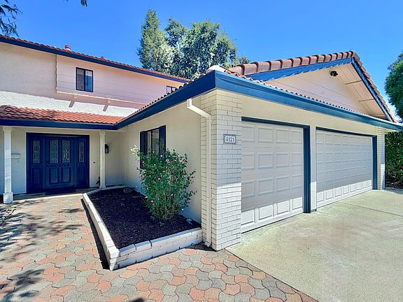 2nd image of 4121 Vista Way