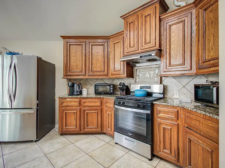13312 Highland Lake Ln — Photo 16