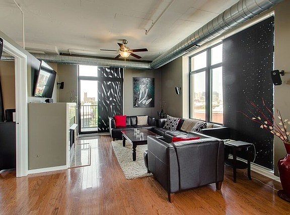 4th image of 1524 S Sangamon St Unit 408
