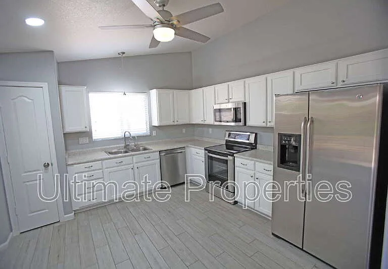 20622 N 102nd Ln — Photo 14
