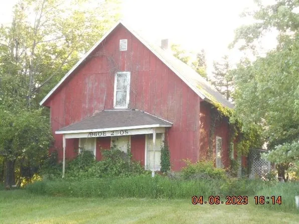 960 E 290 S, Angola, IN 46703
