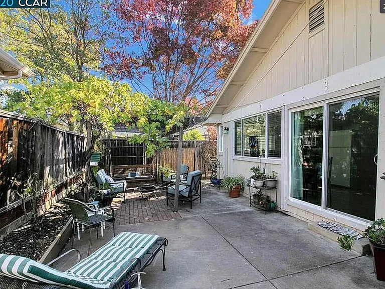 Guadalupe Ct — Photo 13