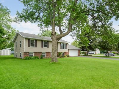 7603 Meadowmoor Dr NE, Fridley, MN, 55432