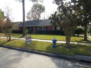 8527 Edgemoor Dr, Houston, TX 77036