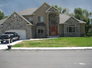 2074 Pebble Creek Dr, Springville, UT 84663