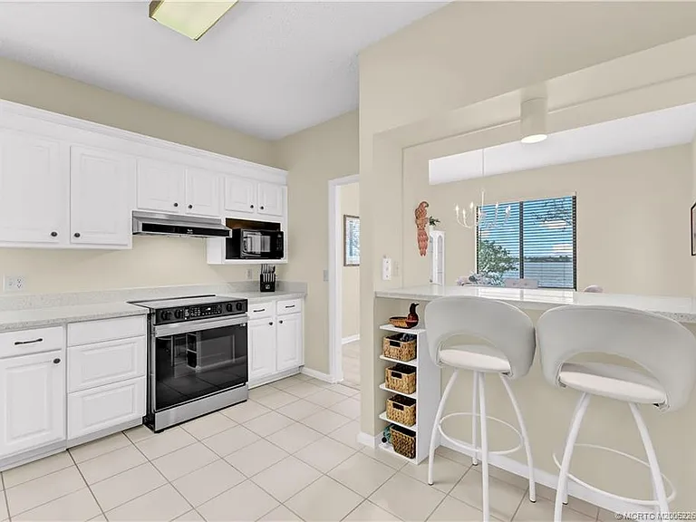 2560 NW Seagrass Dr #6B — Photo 13