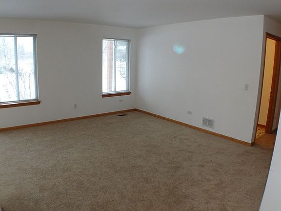 5th image of 2016 Orchard Ln