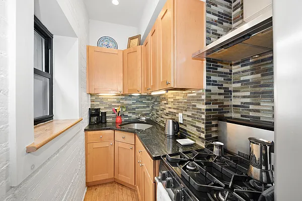 Rented by Corcoran | media 15