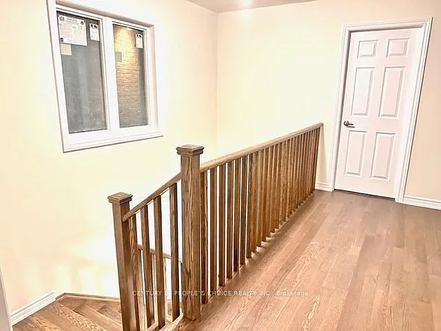 303 Fleetwood Dr — Photo 8
