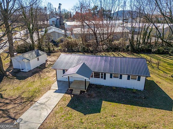 4th image of 298 Faulkner St