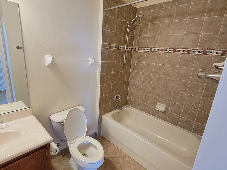 3031 SE Lexington Lakes Dr #203 — Photo 40