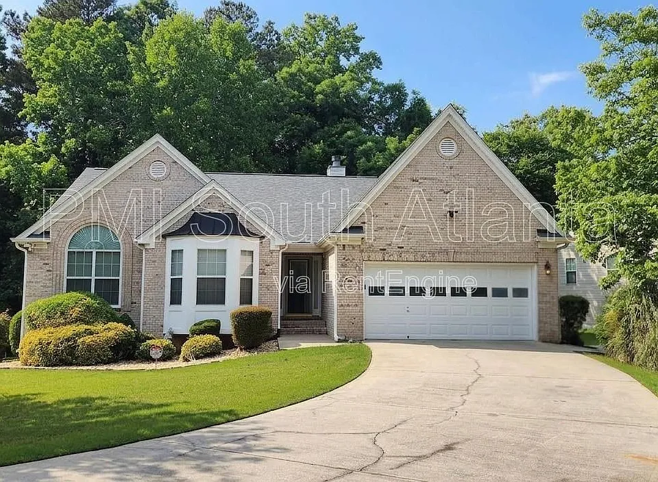 4284 Cedar Lake Cv