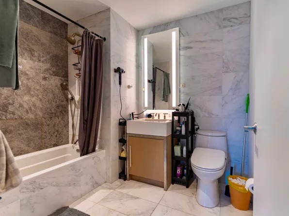 75 Park Lane image 3 of 10