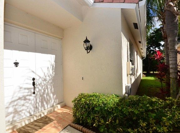 3rd image of 6391 Jackson Ln