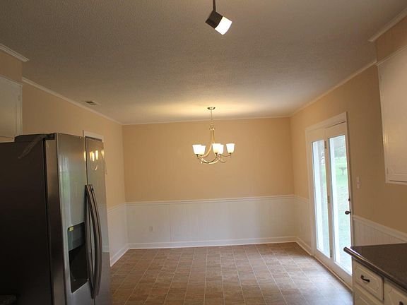 3rd image of 321 Rollingwood Dr