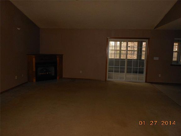 3rd image of 6 Burford Ln