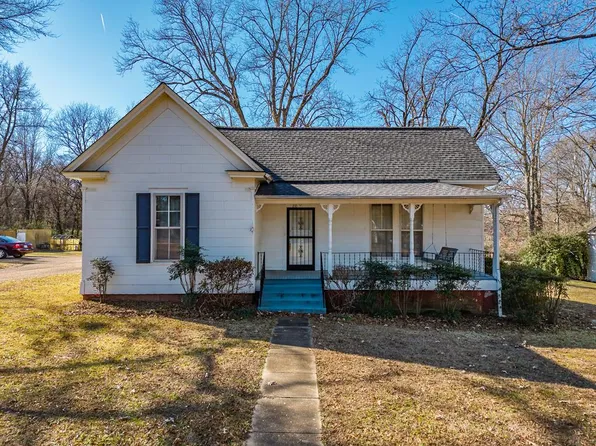 210 Eureka St, Batesville, MS 38606