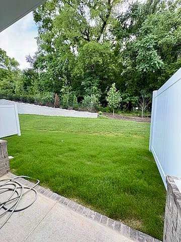 1674 Manuka Ln — Photo 10