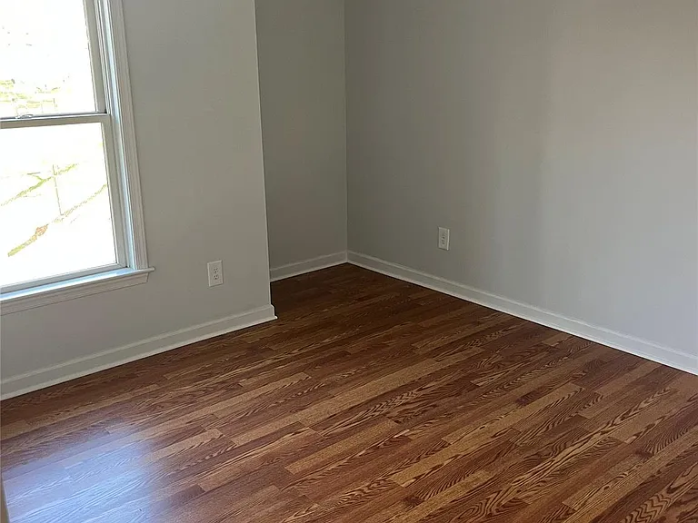 8 Marion Ave #6 — Photo 19