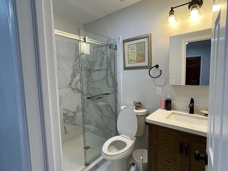 5003 Barnaby Ln #4 — Photo 5