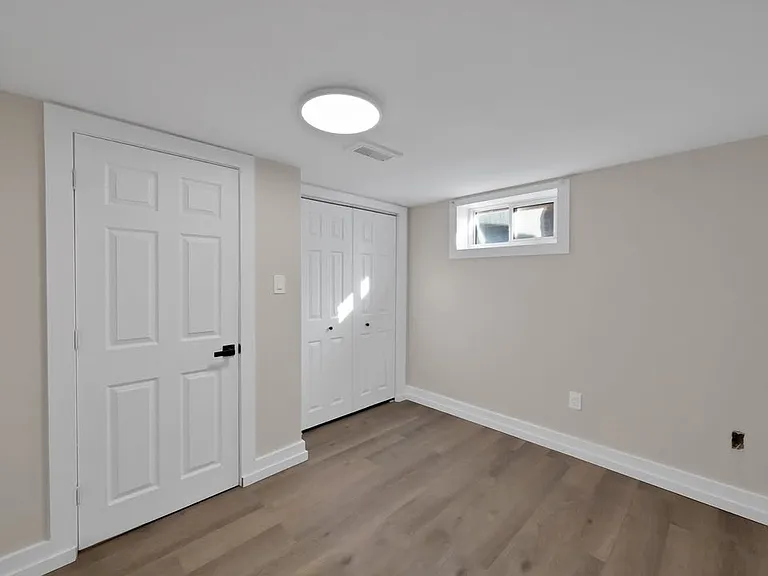 597 Upper Ottawa St #2 — Photo 15