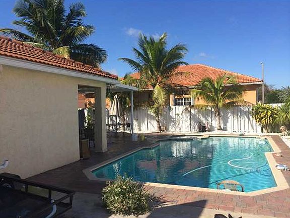 5th image of 1288 NW 165th Ave