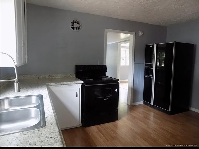 303 Lynn Ave — Photo 22